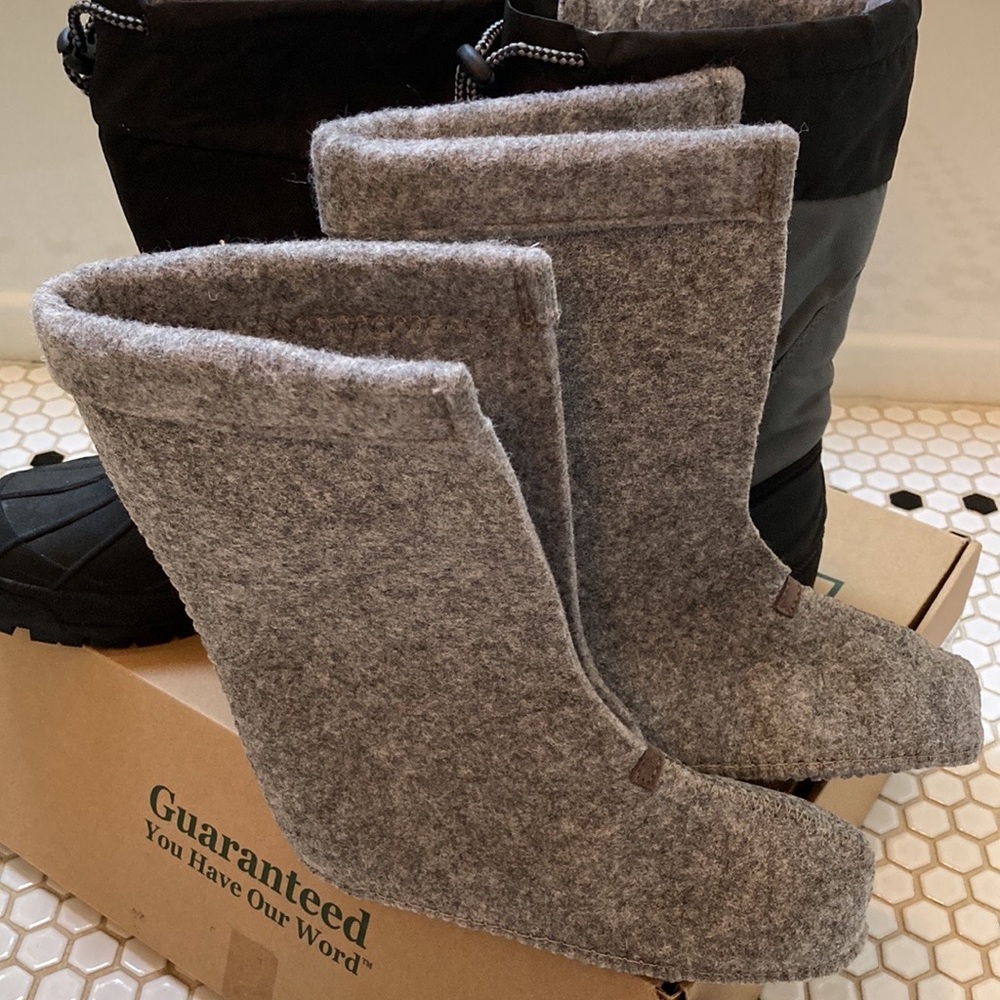 LL bean you size 3 snow boots